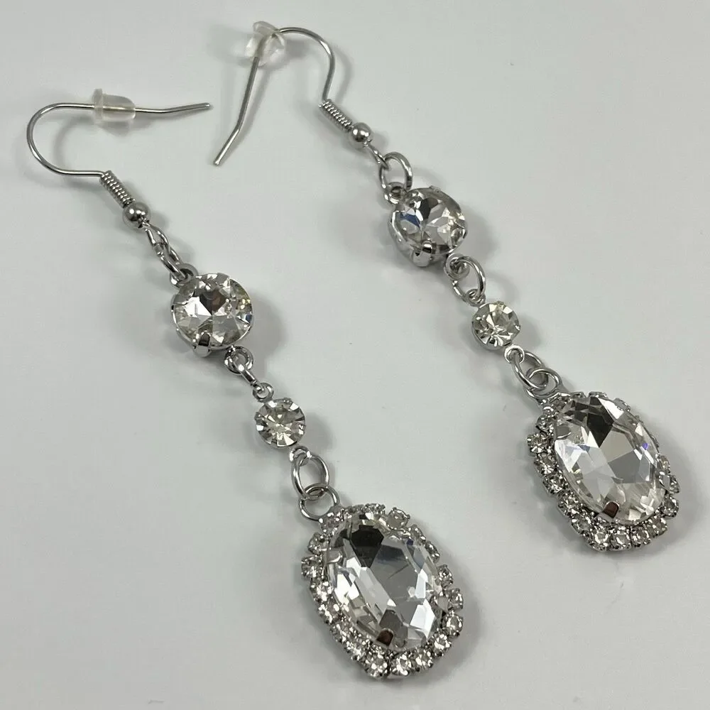 Unbranded silver tone